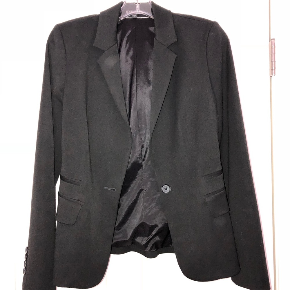 Express women’s black blazer, perfect condition!